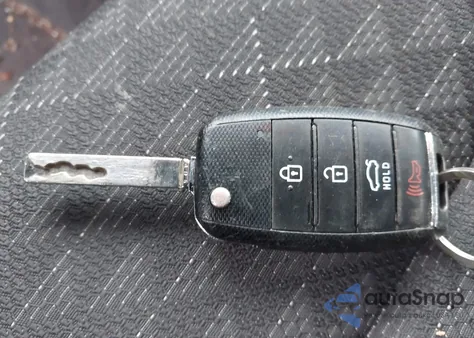 2019 Kia Rio S z USA, uszkodzony, nr VIN 3KPA24AB4KE230995